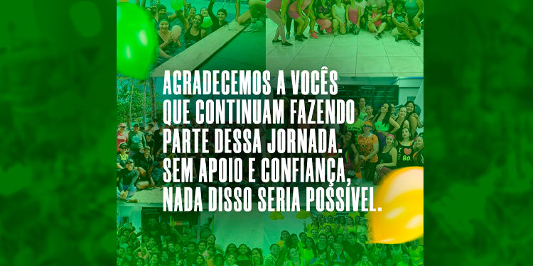Crianças participando das aulas